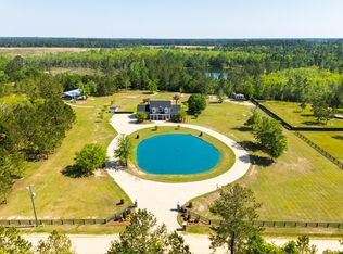 8067 Smith Rd, Hahira, GA 31632