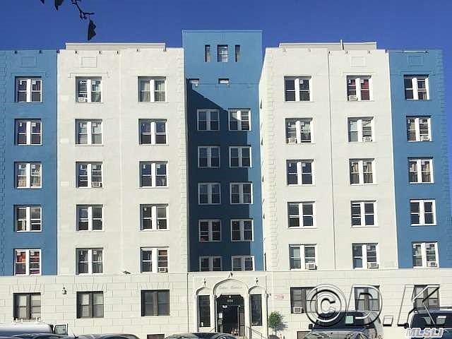 1st image of 215 E Broadway APT 3F