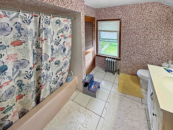 5th image of 115 Kansas St