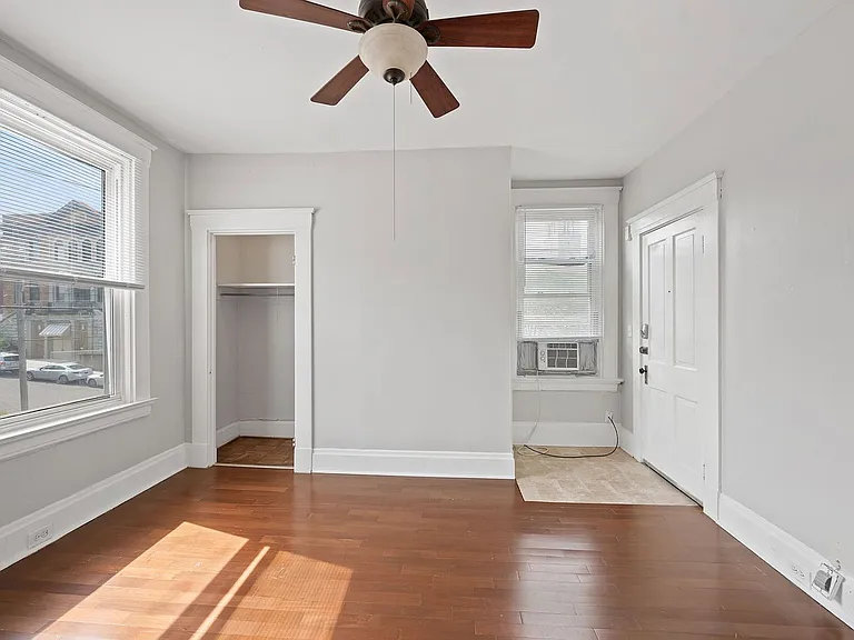 2549 University Ct #3 — Photo 4