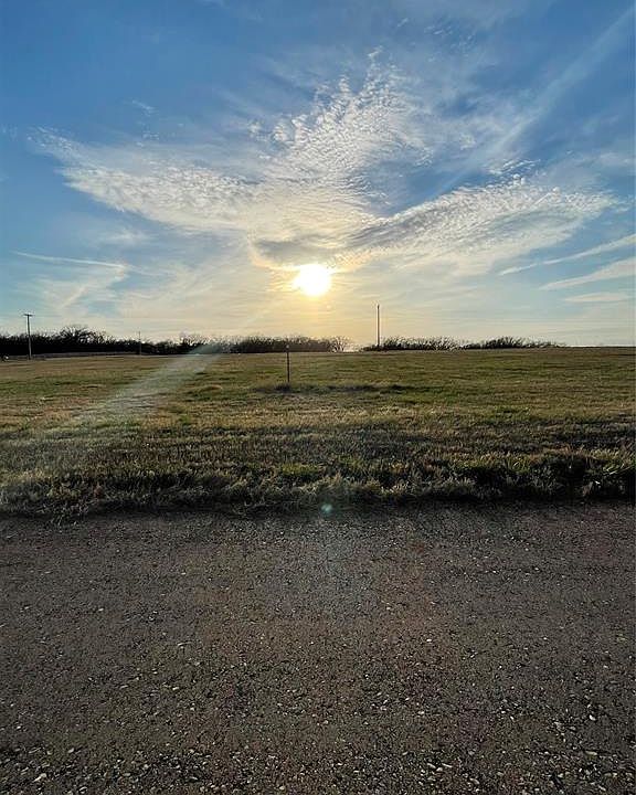 2nd image of 2 Stone River Ranch Dr