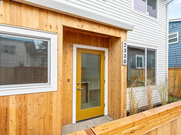 2530 SE 18th Ave, Portland, OR 97202