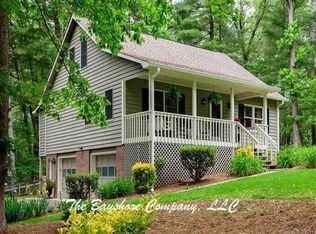 22 Enchanted Ln, Fletcher, NC 28732
