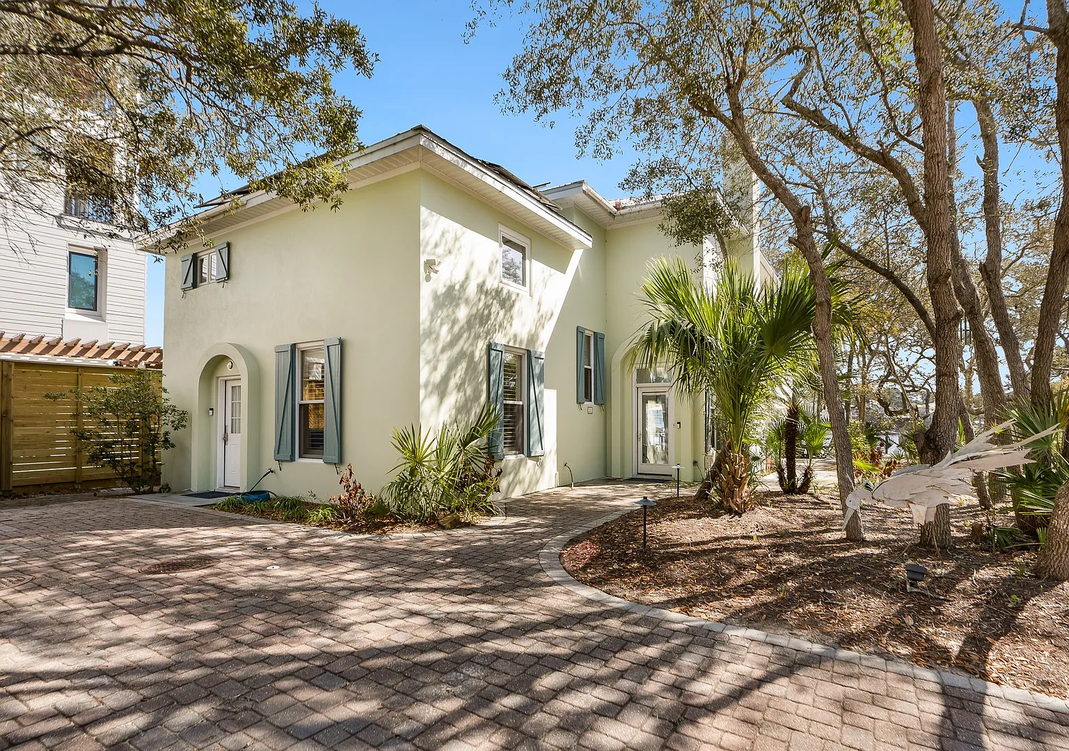 4 bed, 3.5 bath, 2260 sqft, $7,000 — Photo 4
