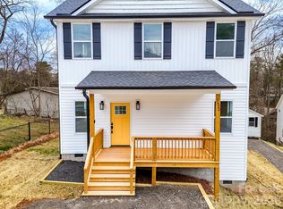 155 Shadowlawn Dr, Asheville, NC 28806