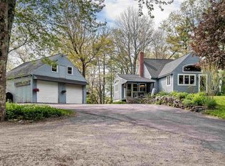 22 Hillside Dr, Raymond, NH 03077