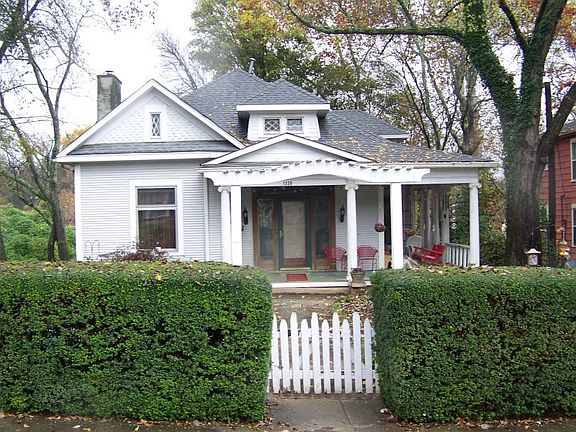 2nd image of 1339 Grainger Ave