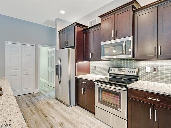 4th image of 5114 SW 15th Place Cpe