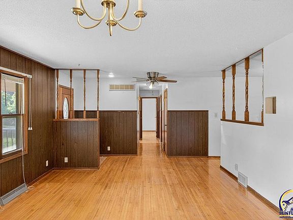 4th image of 2494 Barton Rd