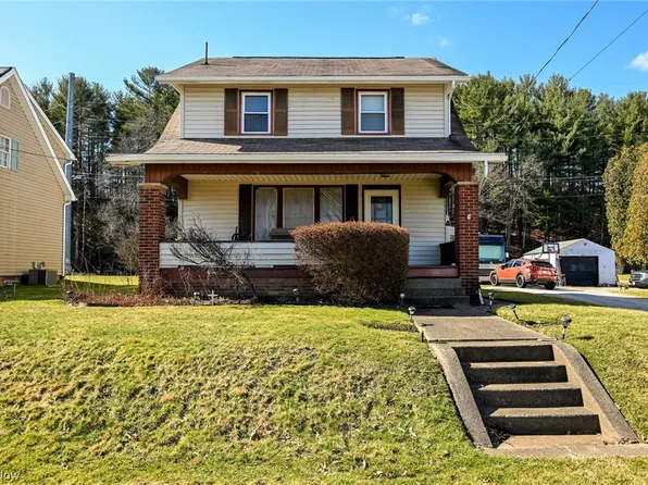 9809 Chestnut Ave SE, East Sparta, OH 44626