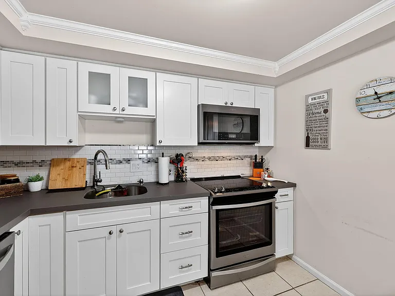 950 S Kanner Hwy #603 — Photo 9