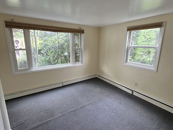 5th image of 356 Rhode Island Ave #1L