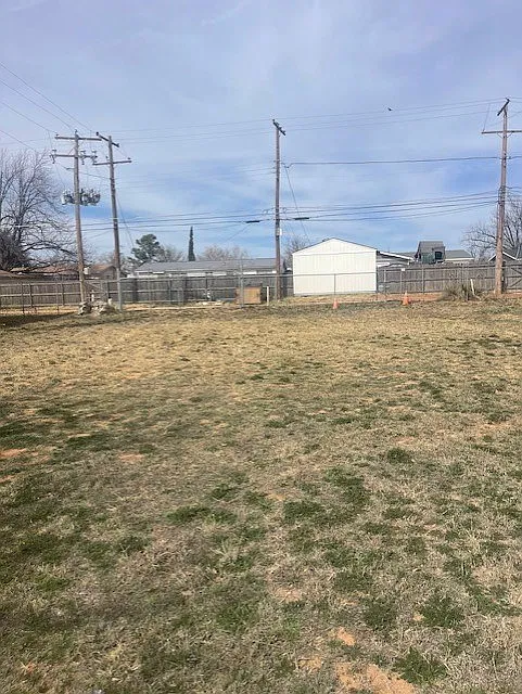 Studio, 1.5 bath, 3939 sqft, $3,700 — Photo 3