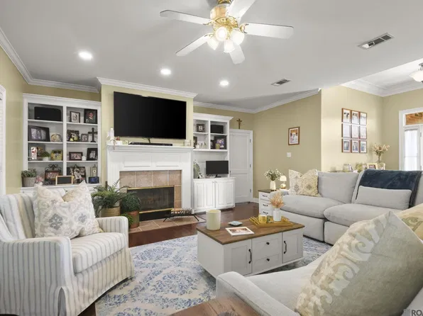 12074 W Milstead Pl, Baton Rouge, LA 70818