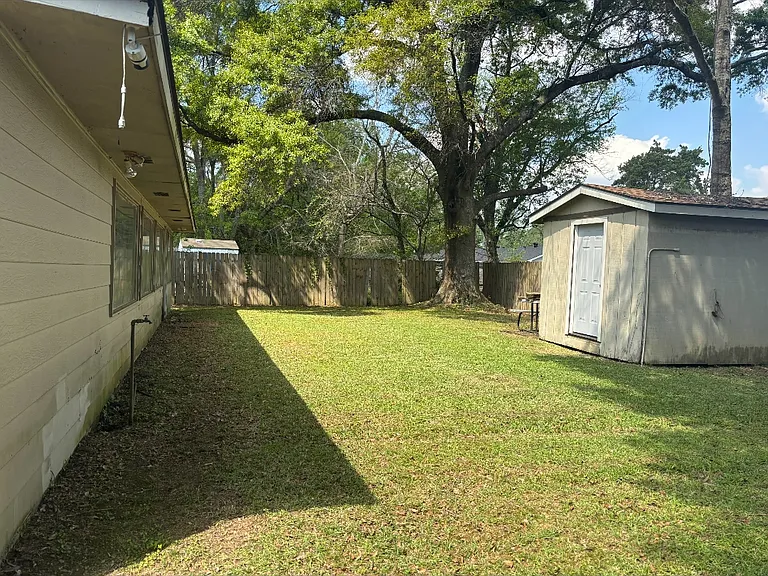 3543 Buchanan St — Photo 5