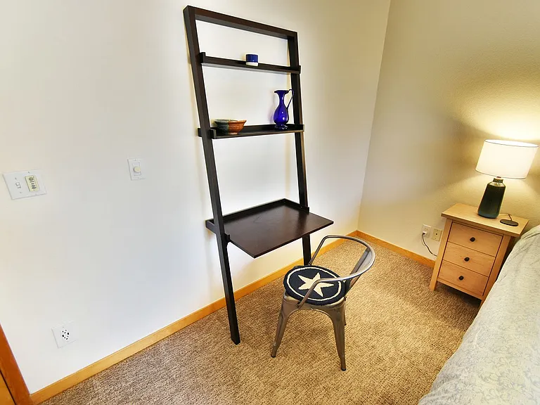 172 Robin Dr — Photo 5