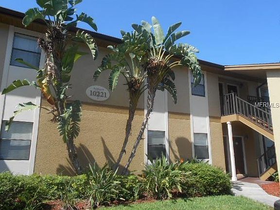 3rd image of 10221 Sailwinds Blvd S APT 204