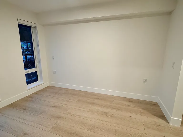 111 Buller St #102 — Photo 8