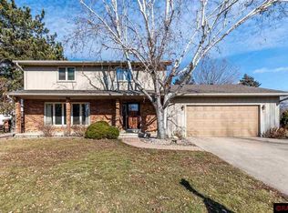 25 Flicka Ct, Mankato, MN 56001