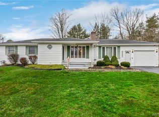 11722 Liberia Rd, East Aurora, NY 14052