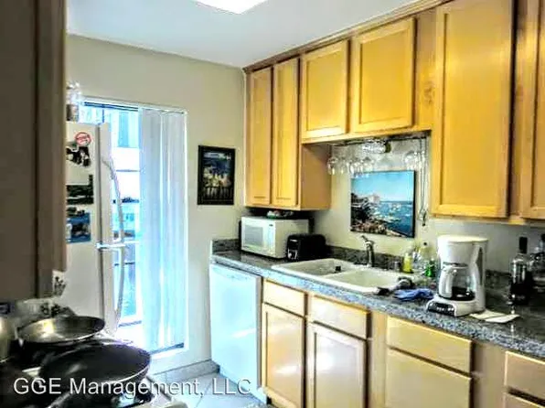 1820 Ardmore Ave APT 17, Hermosa Beach, CA 90254