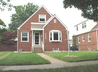9526 S. Avers Ave, Evergreen Park, IL 60805