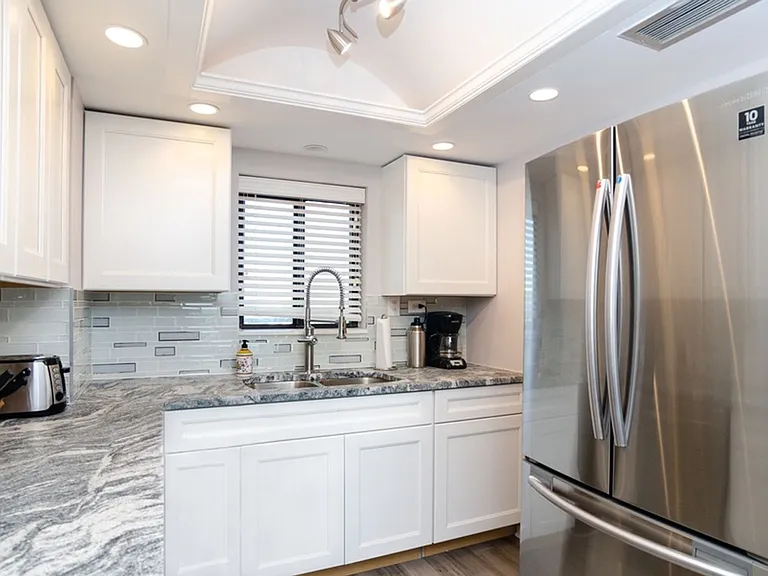 95 S Lumina Ave #3G — Photo 9