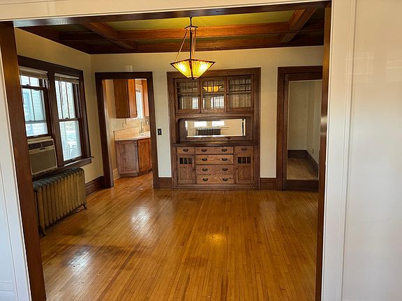 3rd image of 1264 Grand Ave