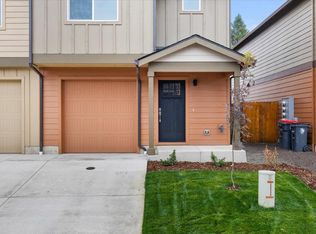 7637 24th St, White City, OR 97503