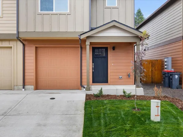 7637 24th St, White City, OR 97503