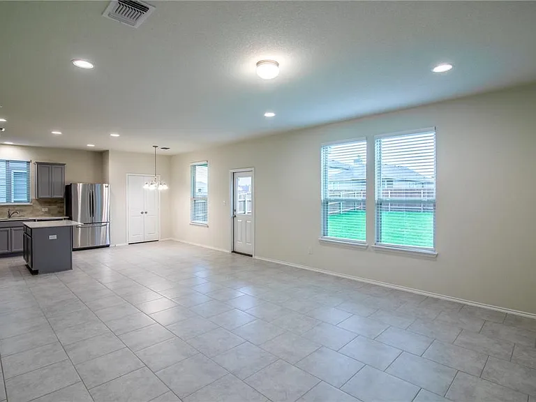 620 Reinhardt Blvd — Photo 8