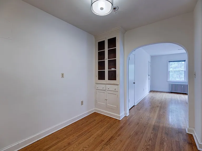 2614 41st Street NW — Photo 38