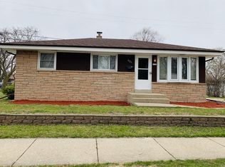 8126 W Carmen Ave, Milwaukee, WI 53218
