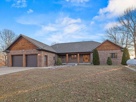 3rd image of 2130 Carlton Road