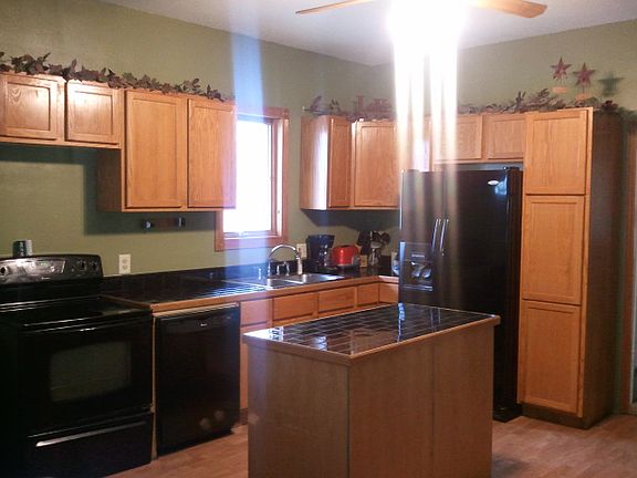 2nd image of 412 N State St