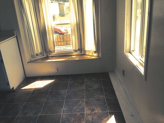 Breakfast nook