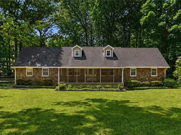 25 Melanie Dr, Stockbridge, GA 30281