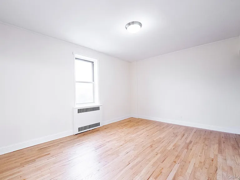 2190 Boston Rd #5M — Photo 12