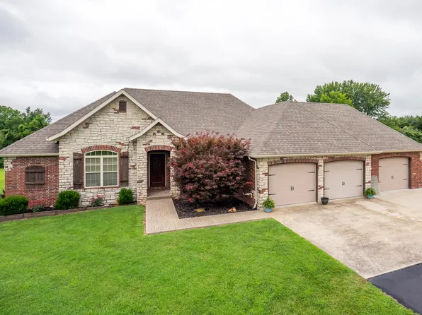 4417 S 154th Road, Bolivar, MO 65613