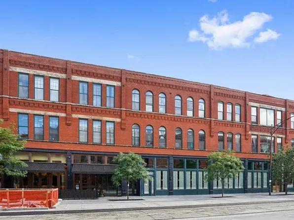 845 W Fulton St #215, Chicago, IL 60607