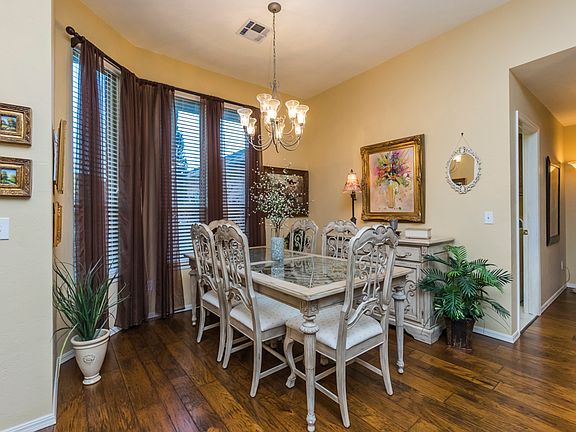 5th image of 8425 NW 77th Pl