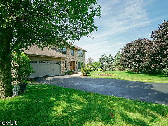 2nd image of 14751 W Cinnamon Creek Ln