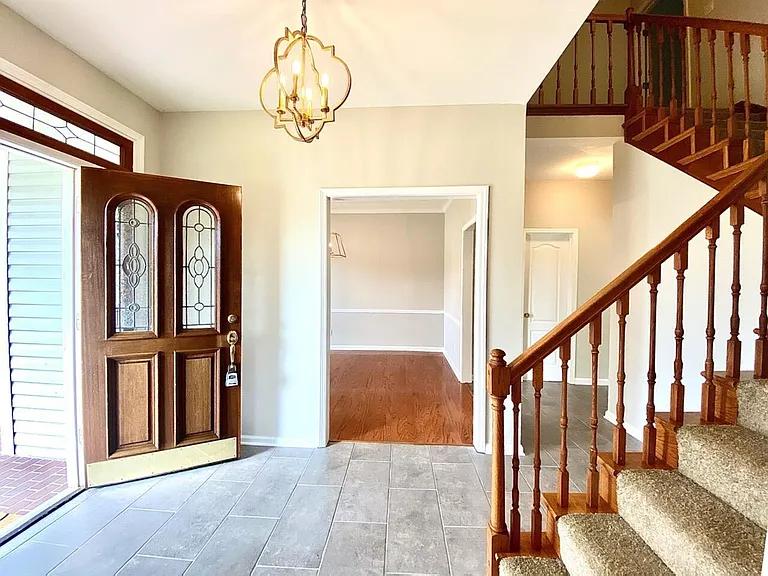 1507 Audubon Dr — Photo 2