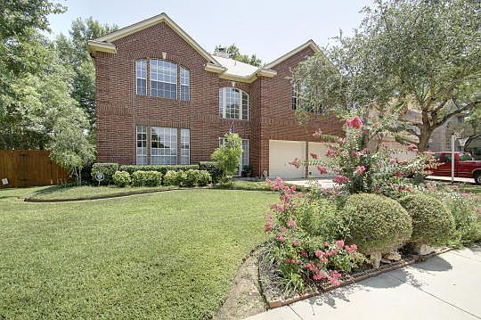 3rd image of 2309 Falcon Dr