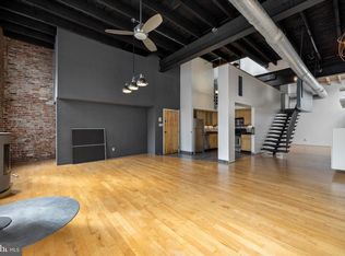 1215 Wood St APT 4, Philadelphia, PA 19107