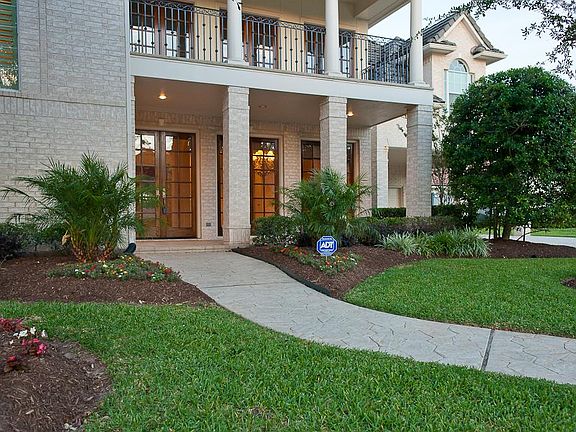 A view of the formal dining room.