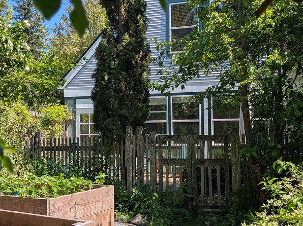 353 Wallace Way NE #20