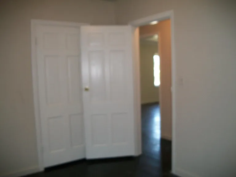 1631 N Lewis Pl — Photo 7