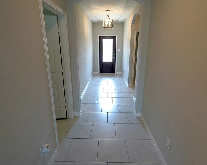 723 Gallorette Blf — Photo 5