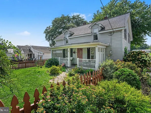 90 Fairview St, Carlisle, PA 17015